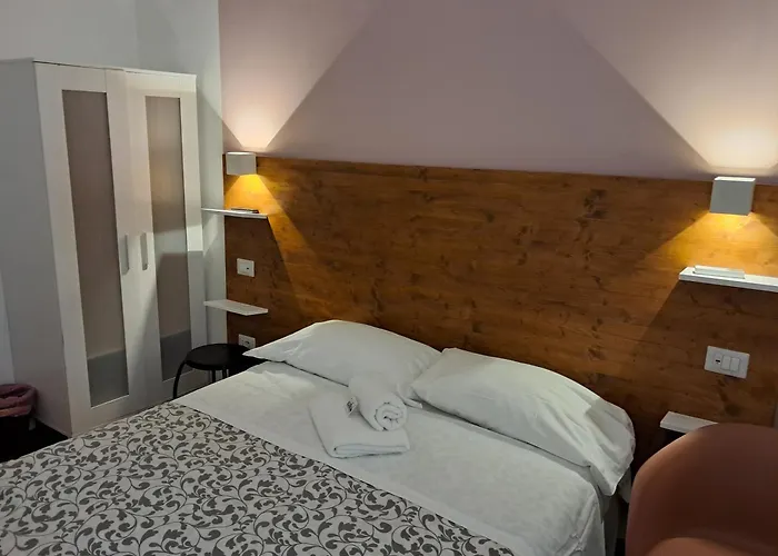 Hotel Domus Filiberto By Local Domus Roma