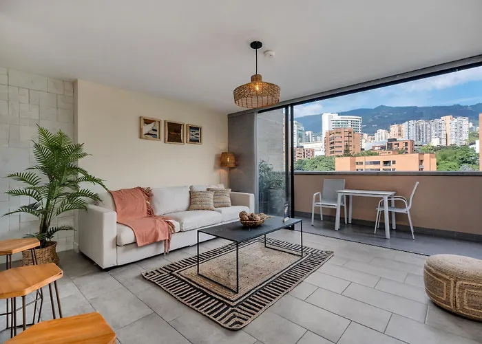 Apartamentos Go Living & Suites By Housy Medellín
