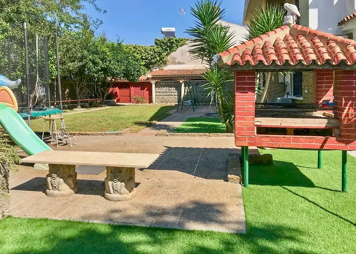 Villa Alamos Jerez I Piscina Salada Climatizada I BBQ I Jardines I 850m2 Jerez de la Frontera