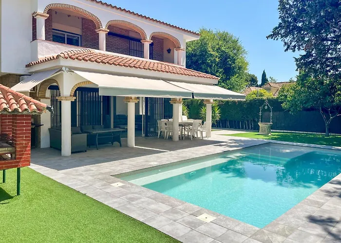 Villa Alamos Jerez I Piscina Salada Climatizada I BBQ I Jardines I 850m2 Jerez de la Frontera