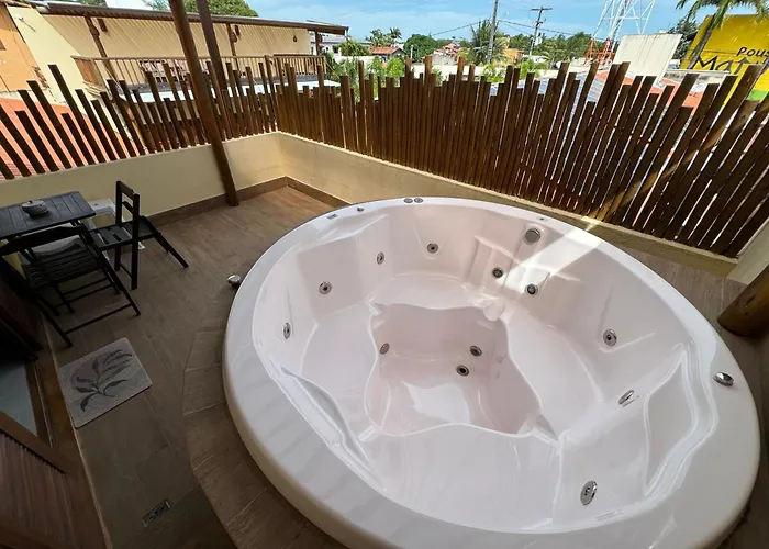 Pousada Lua Nova Charmosa - Chales Com Hidro E Jacuzzi Praia de Pipa