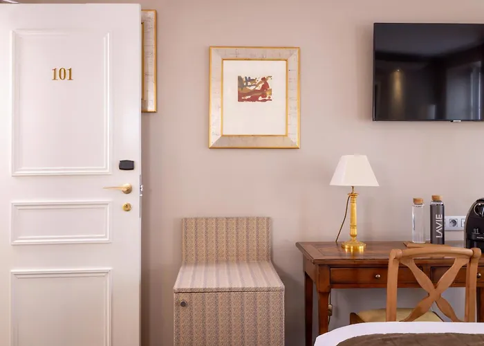 Hotel Le Relais Des Halles Parigi