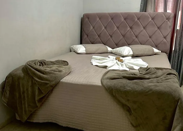 Hotel Monte Carlo Dourados