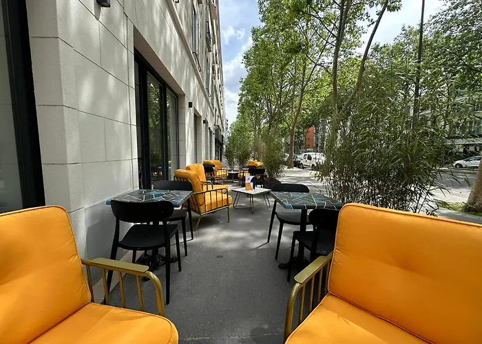 Hotel Graphik Montparnasse Parigi