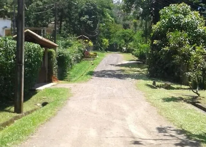 Chale Da Paz Vila Penedo 