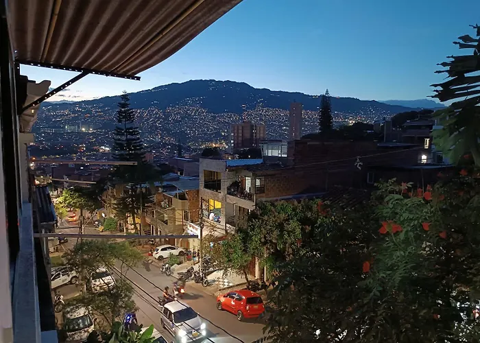 Campo Valdes Park Hostel Medellín