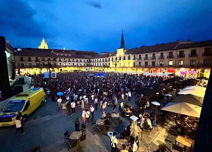 Arquitecto de la Vida I - Plaza Mayor León