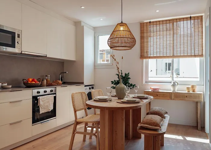 Casa Faro - 2 Bedroom Apartment In Gracia Barcelona