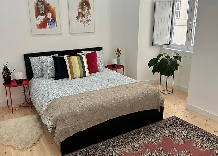 Modern Bedroom In Lisbona