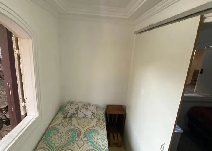 Quarto cápsula Saquarema