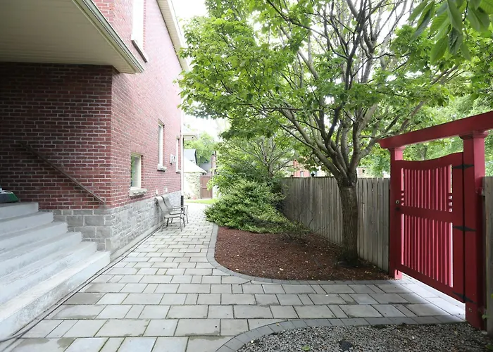 Bed and Breakfast Xiao Wang Toronto