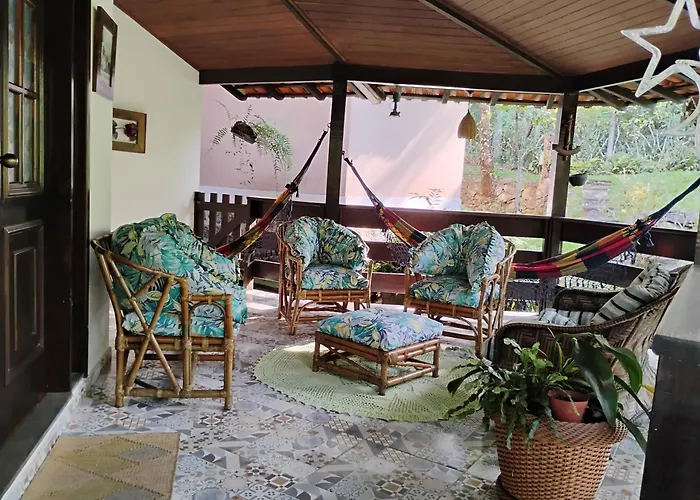 Mansão Adonai nas Cachoeiras de Penedo