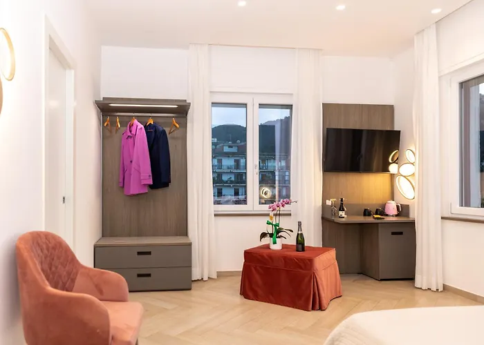Patriziella 4 Rooms Sorrento