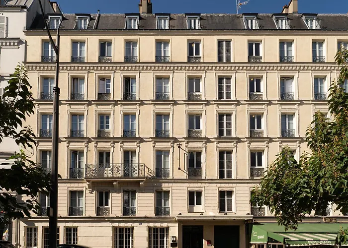 Elsa, Hotel Parigi