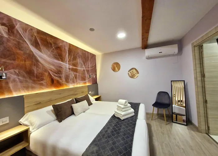 Feeling Home - Suites&Rooms León