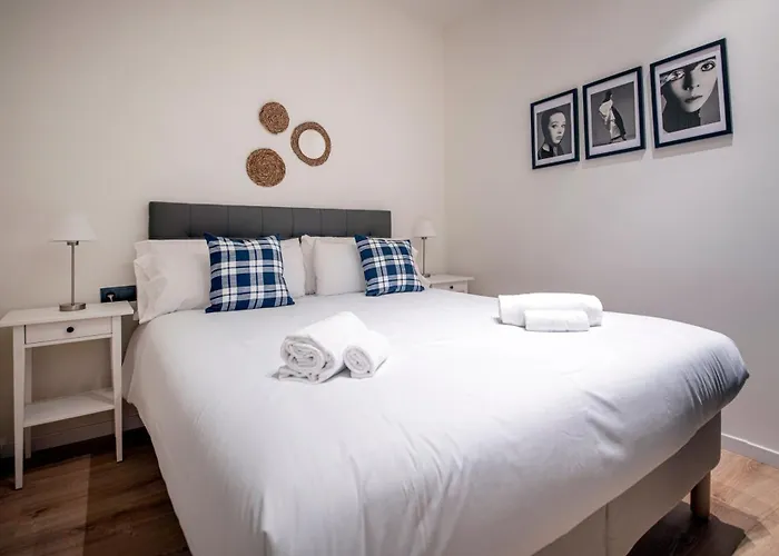 Apartamento de cuatro dormitorios en Carrer Diputació Barcelona