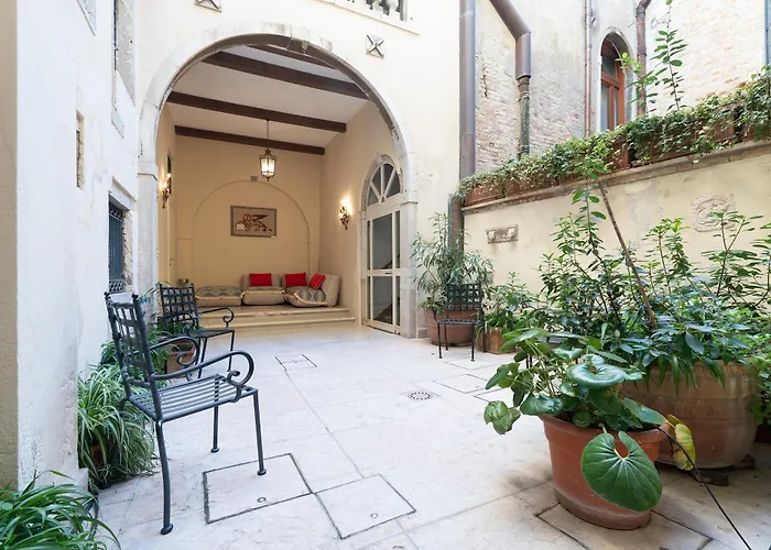 Fortuny 3967 Luxury Suites Wine Venezia
