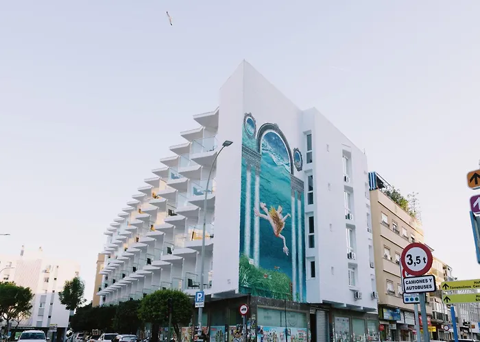 Apartamentos Buendia Suites - Torremolinos Centro
