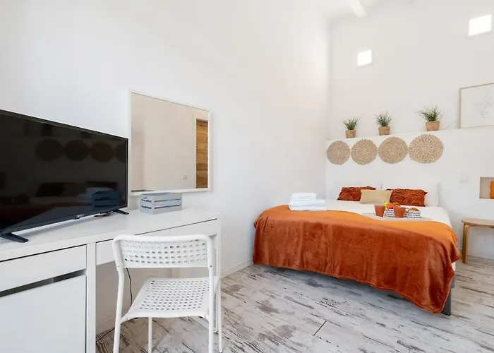 Lodging Apartments Pere IV Barcelona