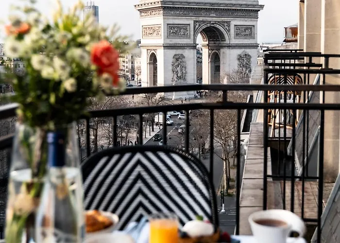 Radisson Blu Champs-Elysées, París