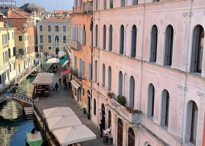 Residenza de l'Osmarin Suites Venezia