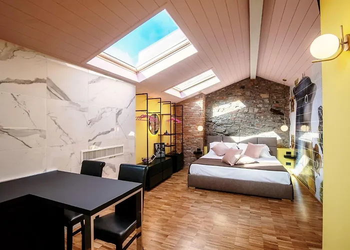 Aurum - Como Luxury Suites