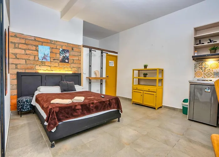 Hotel La Gruta Coliving Medellín
