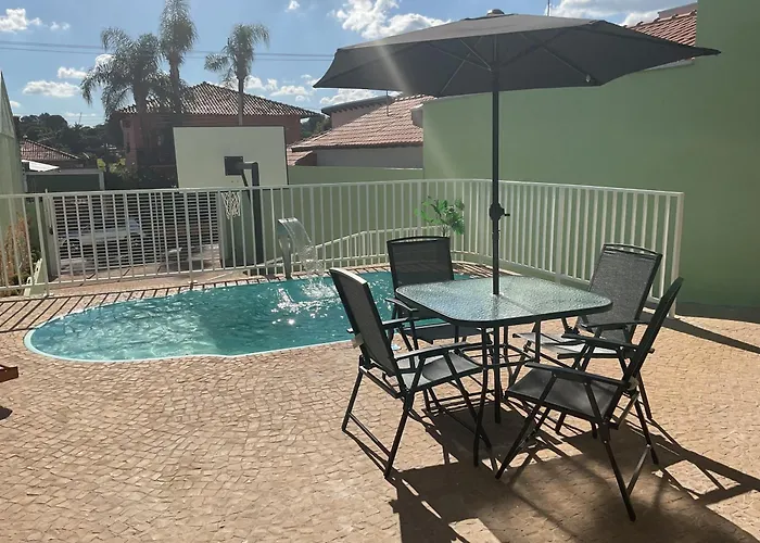 Espaço Alvorada com Banheira ,agendamento das atividades, café da manhã no centro Brotas