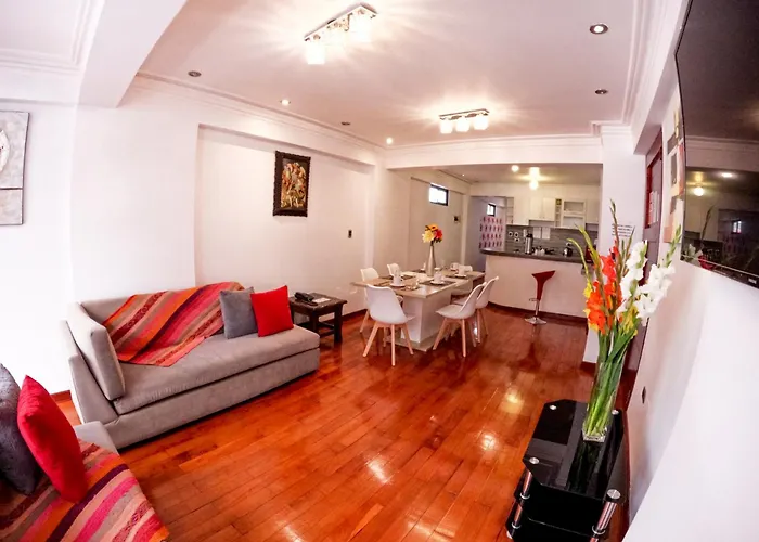Rhouse Cusco Hotel