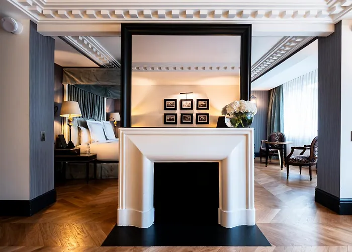 Hôtel de Berri Champs-Élysées, a Luxury Collection Hotel París