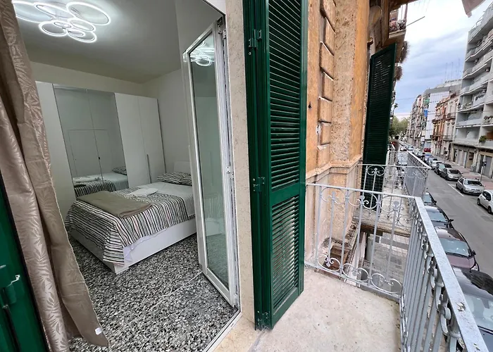 Manzoni Holiday 185 Bari