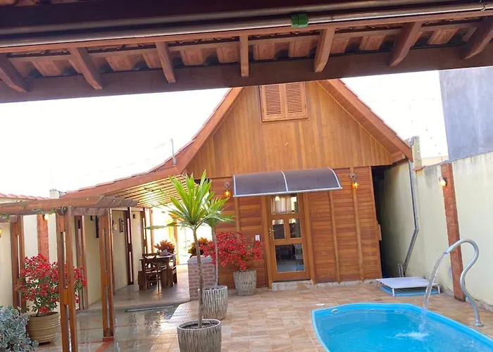 Chalé Paraíso com piscina privativa em Brotas SP