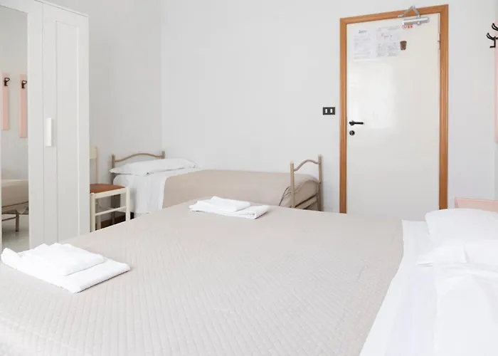 Hotel Laura Beach Rimini