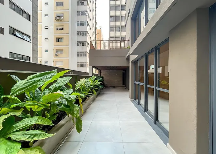 Pamplona condomínio, piscina e conforto, ao lado do metrô Trianon-Masp São Paulo