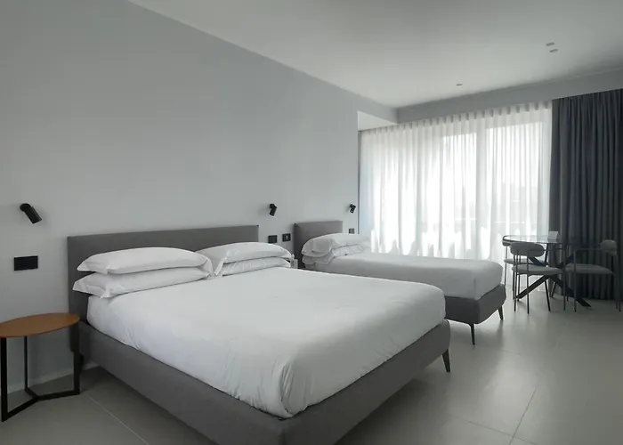 Omi Aparthotel Caserta
