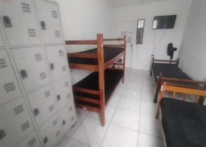 Hostel Canarios Palhoça
