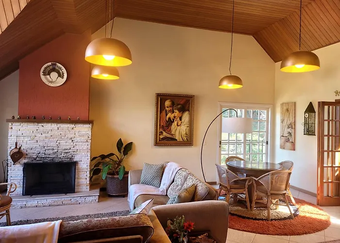 Pousada Cheverny - Fácil acesso ao centrinho e Baden Bar Campos do Jordão