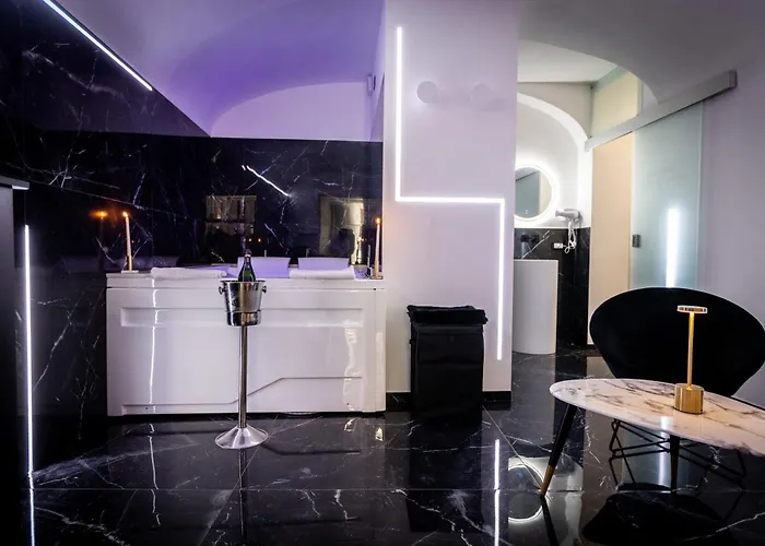 Palermo Luxury Rooms Black