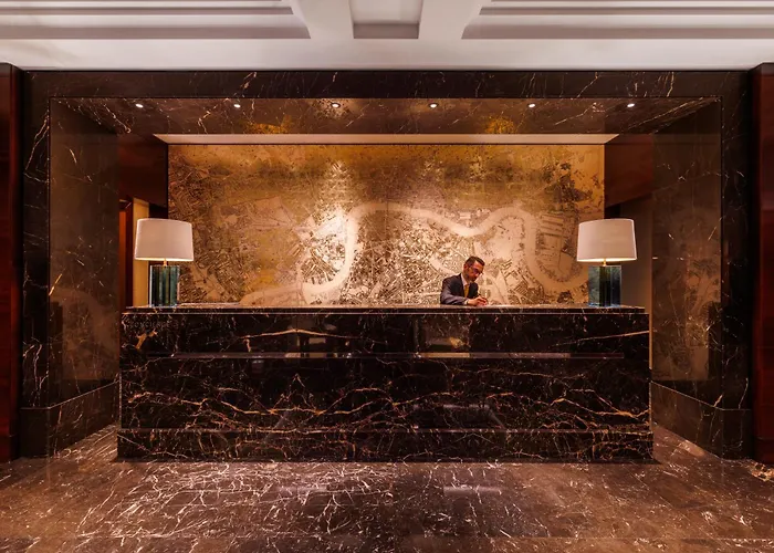 Four Seasons Hotel London At Park Lane