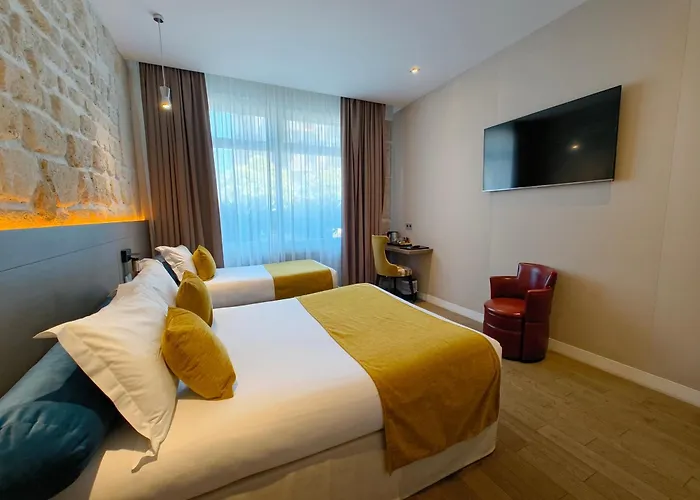 Familia Hotel París