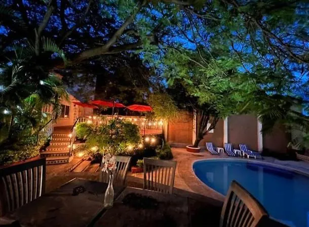 Hotel "Eterna Primavera" Cuernavaca