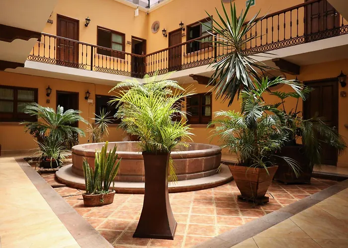 Hotel Casa Del Virrey & Suites Morelia