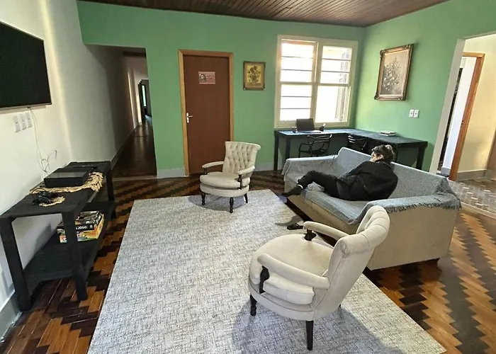 A Pousada Bah Coliving Gurias Porto Alegre