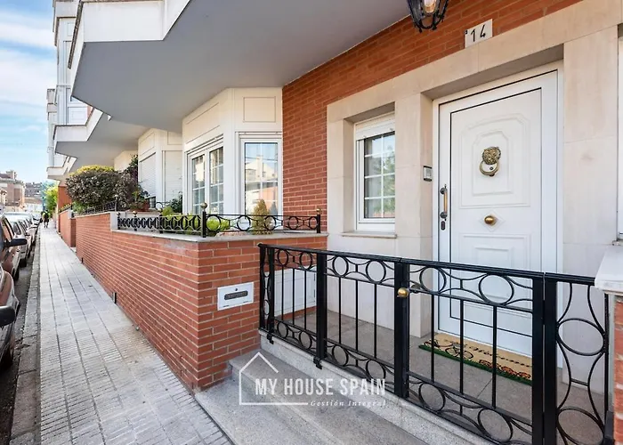 MyHouseSpain - Hermosa casa con jardín en Gijón