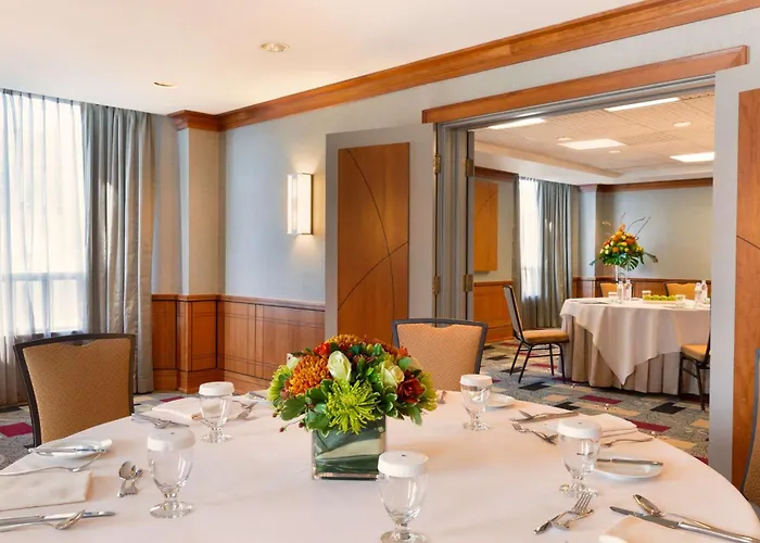 Hotel Doubletree By Hilton Toronto Downtown