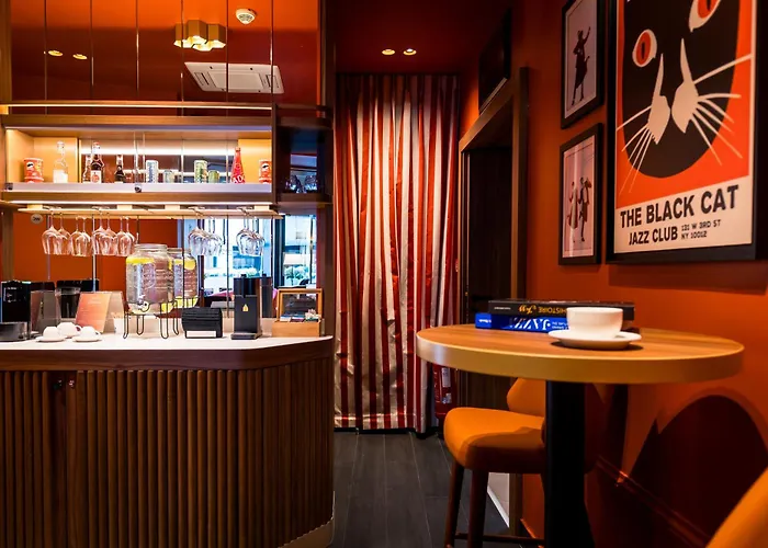 Hotel Montparnasse Saint Germain Parigi