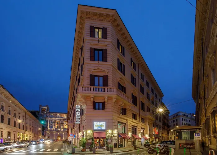 Cosmopolita Rome Colosseum, Tapestry Collection By Hilton