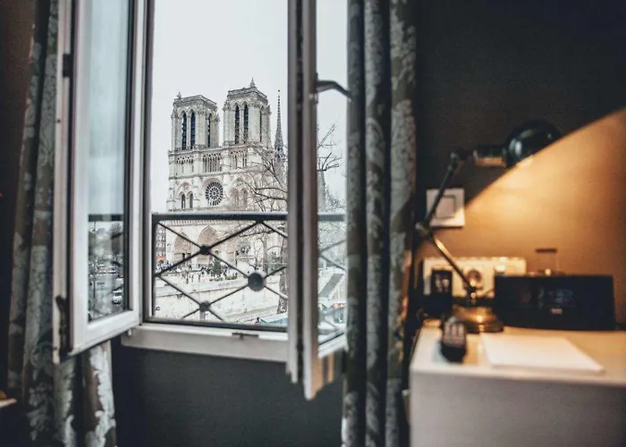 Hotel Le Notre Dame Saint Michel Parigi