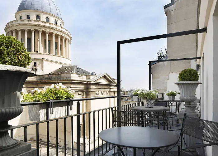 Hotel Des Grands Hommes París