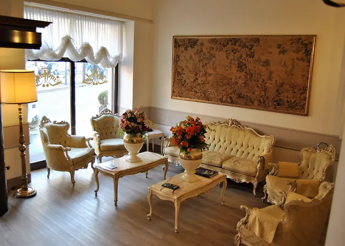 Mokinba Hotels King Milan